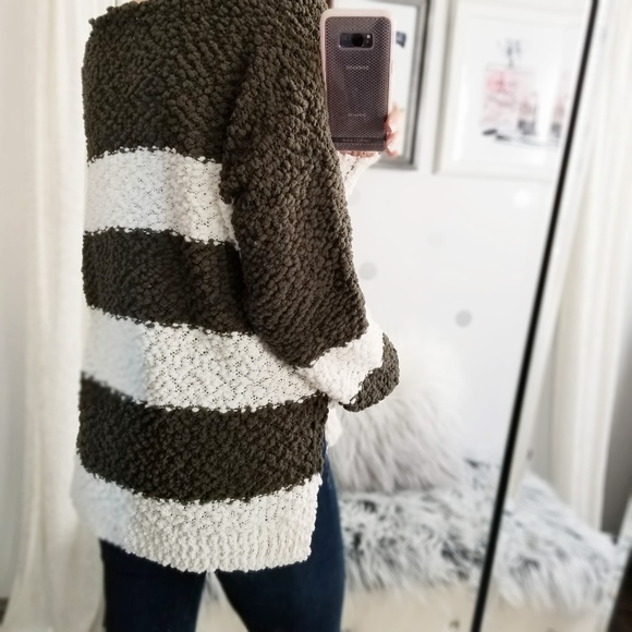 🎈Popcorn Sweater Olive Stripe Slouchy Pullover - Picture 4 of 5